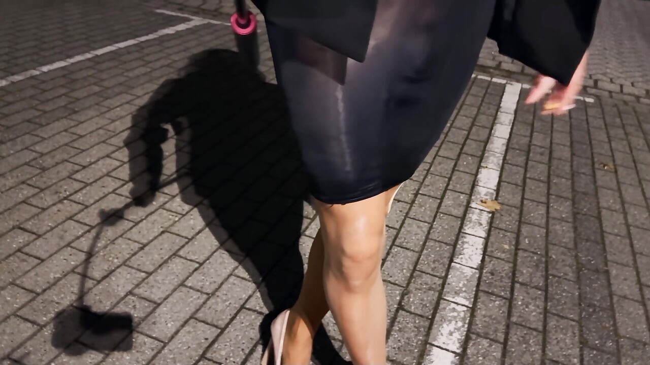 Me with My Transparent Dress Until I Drown in It