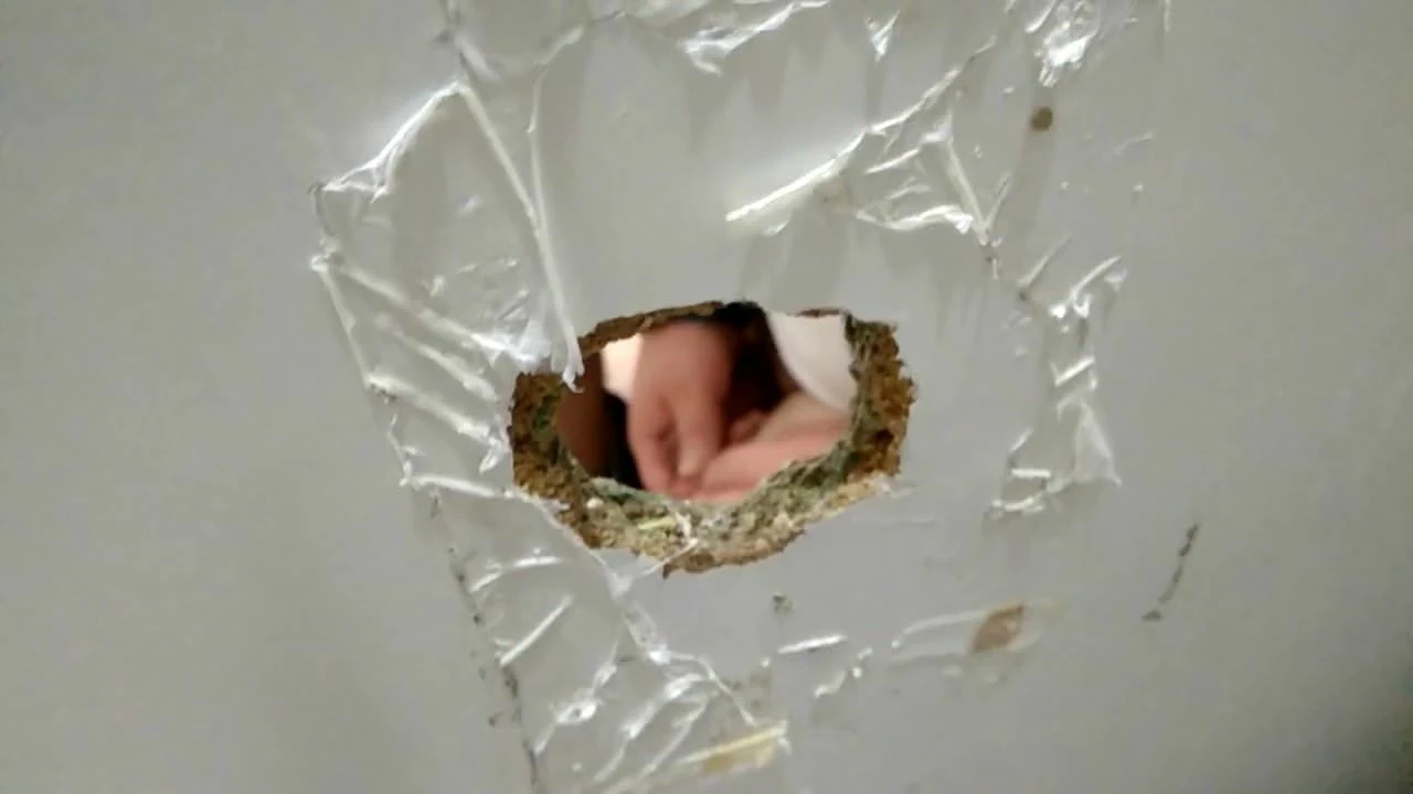 Bath gloryhole
