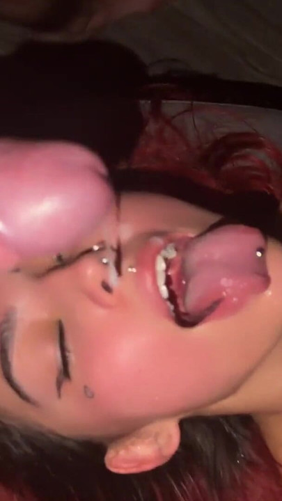 THREE HUGE COCKS IN MY MOUTH, SPANIARDS VISIT COLOMBIA TO DANCE FOR ME AND WE END UP FUCKING | Clip 3
