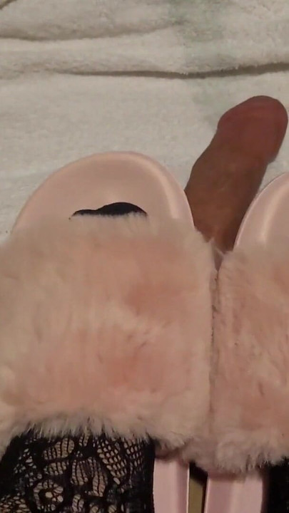 Humillación reventada de bolas y pisoteo duro | Clip 1