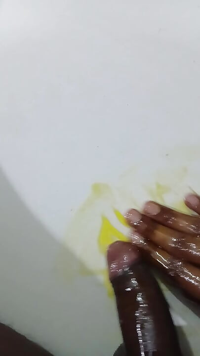 Magistração com óleo e saliva