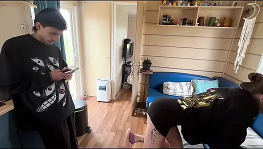 ОН ПОБРИЛ МЕНЯ ПРЯМО ПЕРЕД ТЕМ, КАК СЪЕЛ МЕНЯ