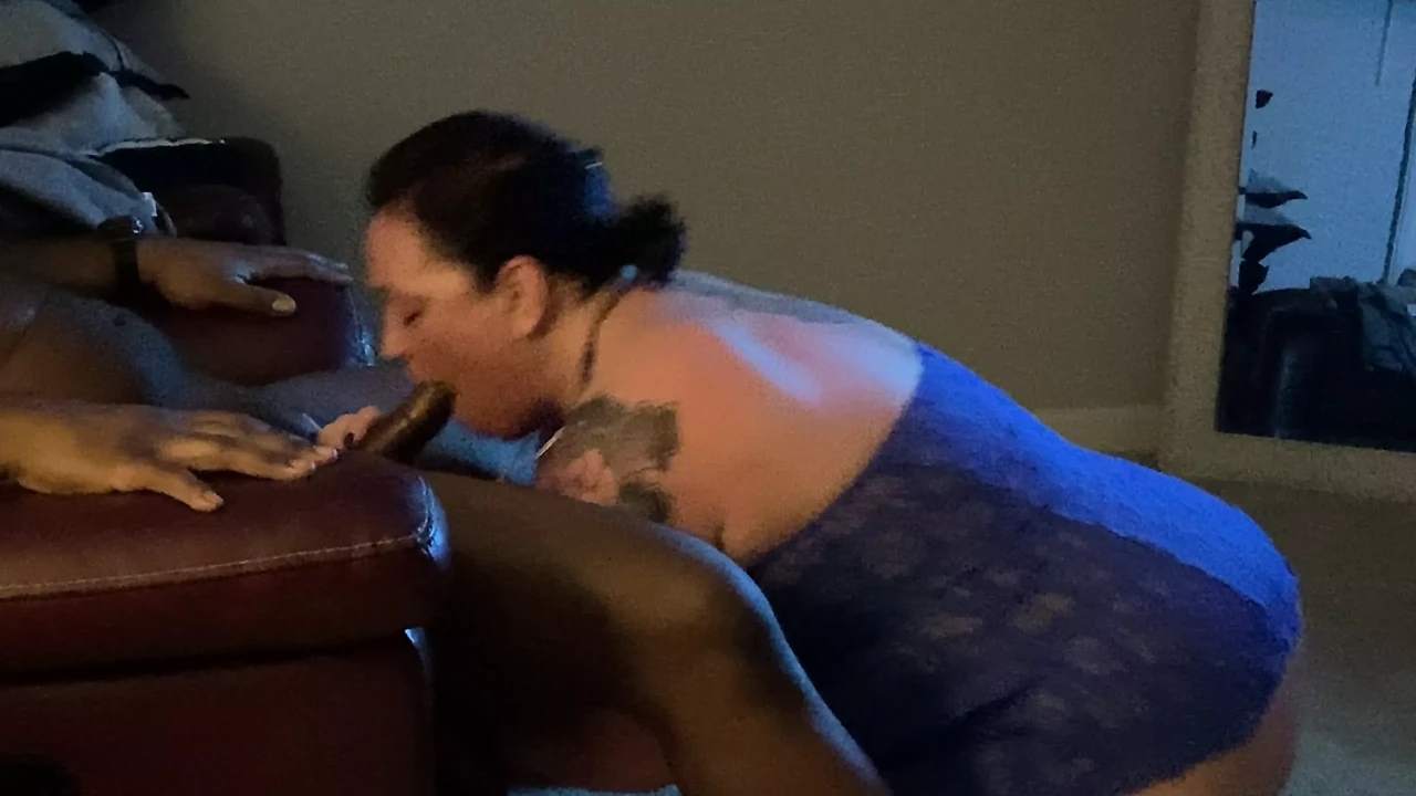 BBW wife sucking another BBC