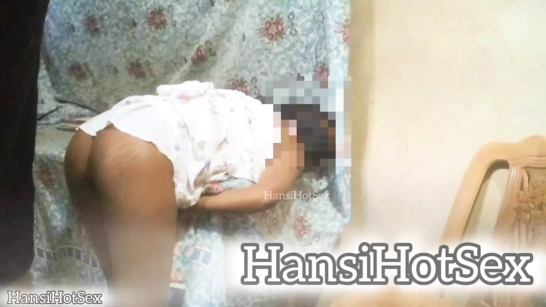 Gadis sekolah sri lanka ngentot habis-habisan sampai mengerang keenakan