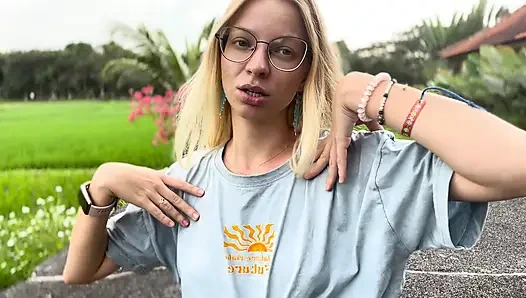 How an AI girlfriend can help you (or break you)