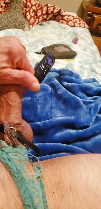 Masturberen in mijn slipje en mijn vacuümpomp gebruiken