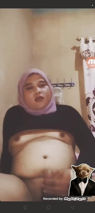 Ivvy ช่วยตัวเองจนเธอน้ําแตก