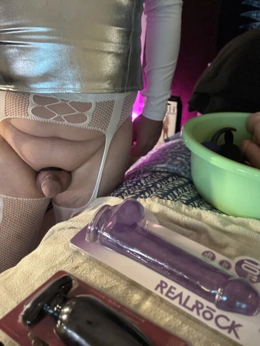 Oyuncak zamanı biraz eğleniyor
