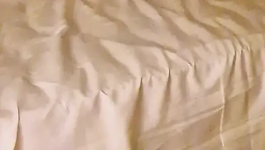 Beni istediği gibi indirmesine izin verdim.