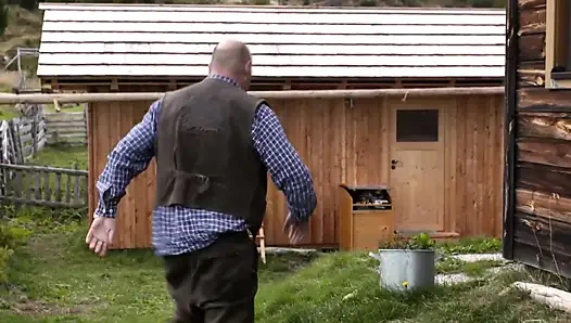 Schmutzige Brünette Leckt Arsch Und Wird Hart Geritten