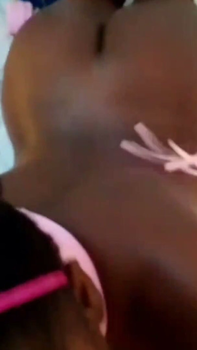 Üvey babamın yaramaz pembe domaltmalı sürtüğü bana edepsiz fahişe olmamdan zevk alıyor - mastermeat1 | Klip 1