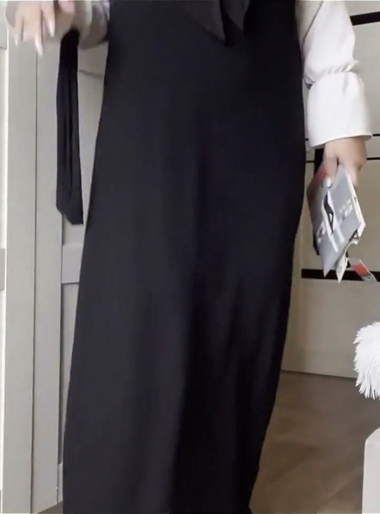 Arab Khalifa in Stockings Gives Jerk off Instructions to Stepson