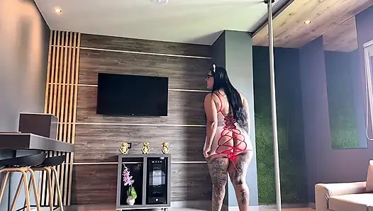 Kolombiyalı hemşire büyük götüyle hastasını iyileştiriyor