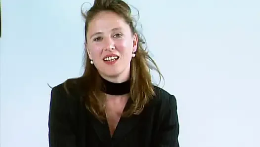 Cewek jerman dengan tubuh aduhai lagi pamer tubuh aduhainya sambil pakai stoking