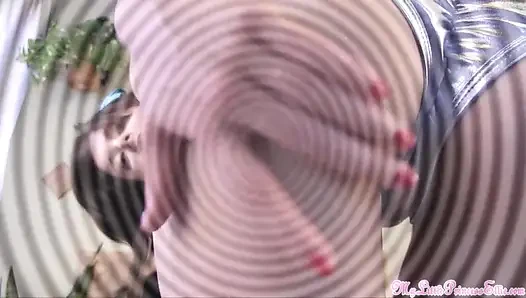 Я живу для задницы Элли