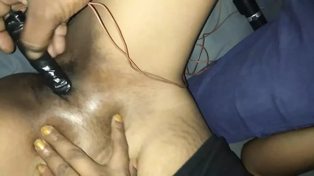 Sri Lankan anal She began to moan heavily as her Sri Lankan lover fucked her ass harder.