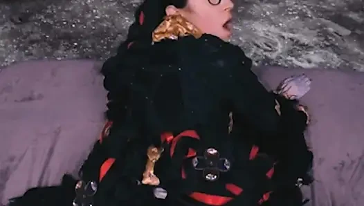 Vrcosplayx ini adalah waktunya untuk berbuat nakal sama alex coal sebagai bayonetta bagian 3