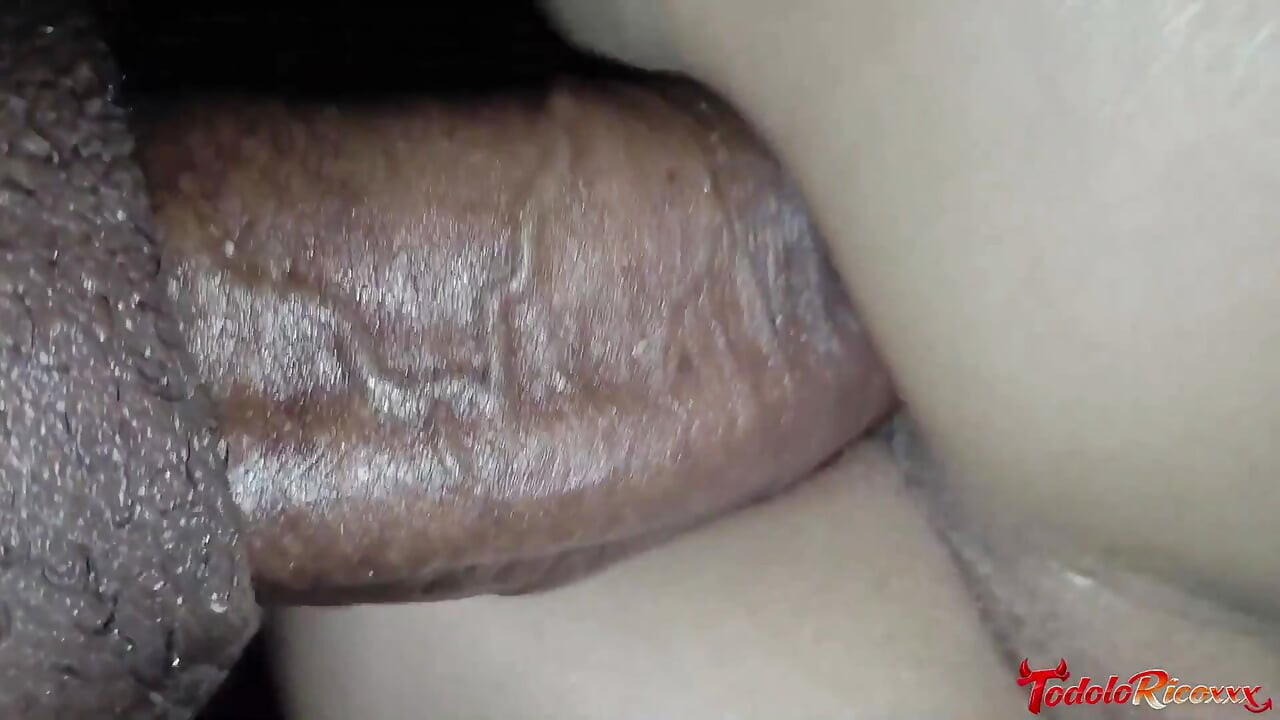 Gifted Guy Fucks Trans From Grindr