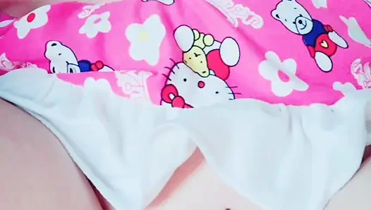Arabian Pink Pussy Close-up masturbating