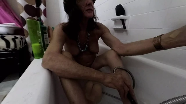 Lizzy Yum SD APRIL 2025 Bathing Edging Dilating #22