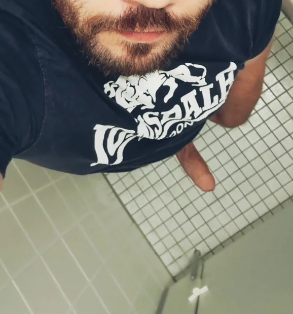 Need my dick worshipped!