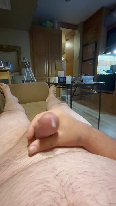 . Trebao sam svršiti pa sam uzeo stvari u svoje ruke !!!
