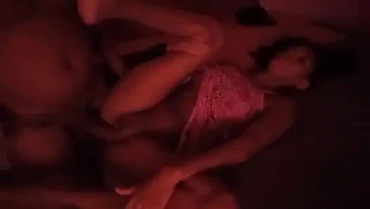 Putri tiri saya memberi saya pantatnya