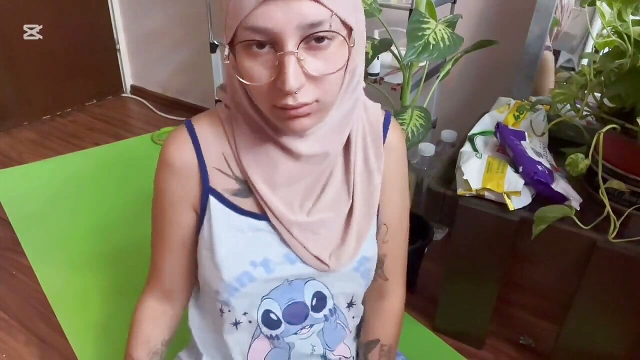 Squirt After Yoga Muslim Girl
