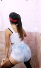 latinas dance pantyhose