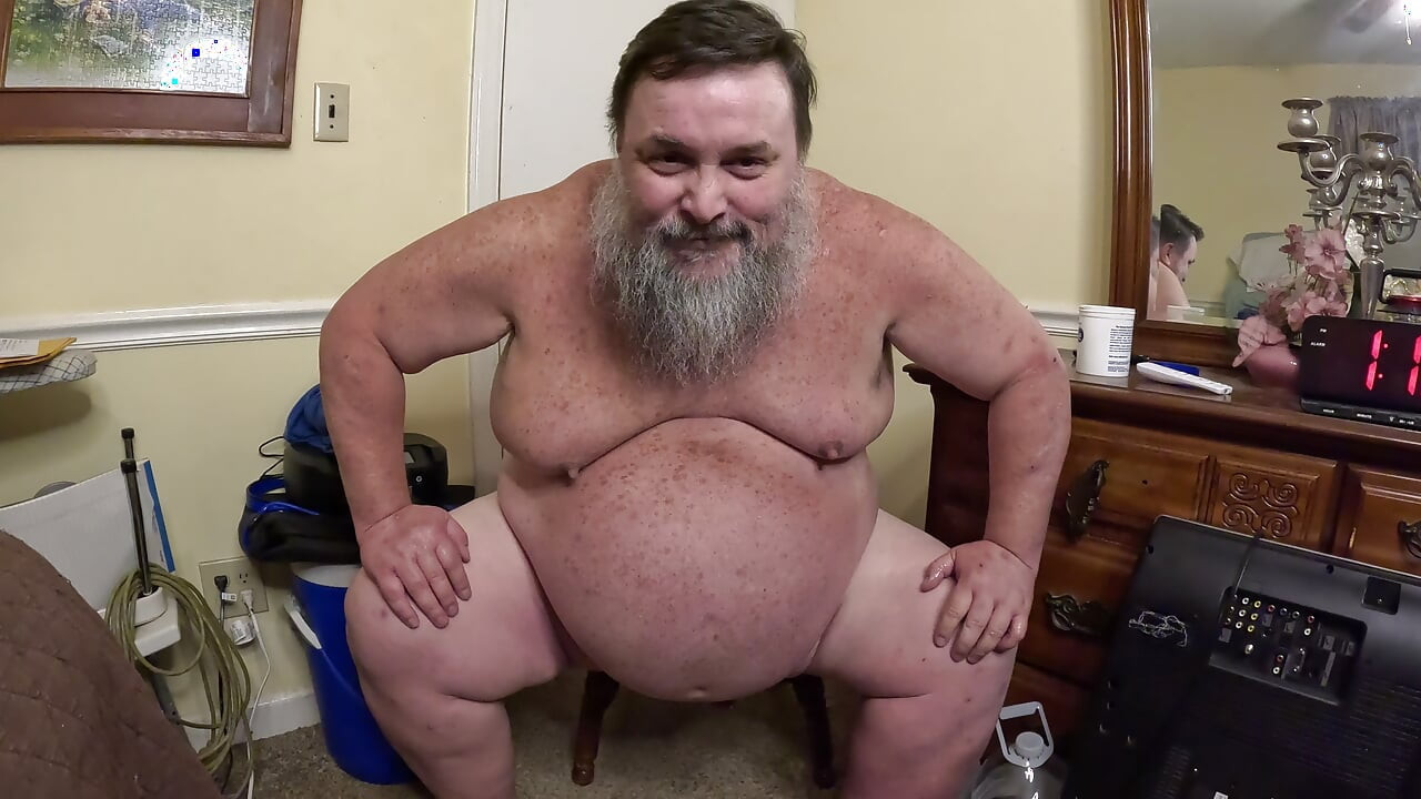 Looking to get this hole fucked