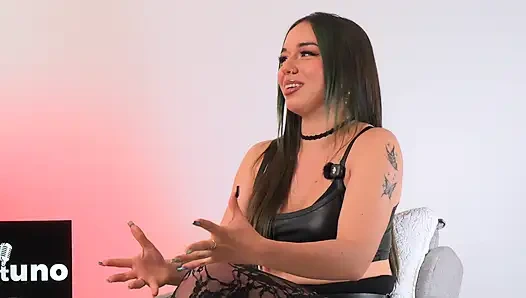 Bir dominatrix nasıl düşünür? Andromeda ile hakimiyet örneği