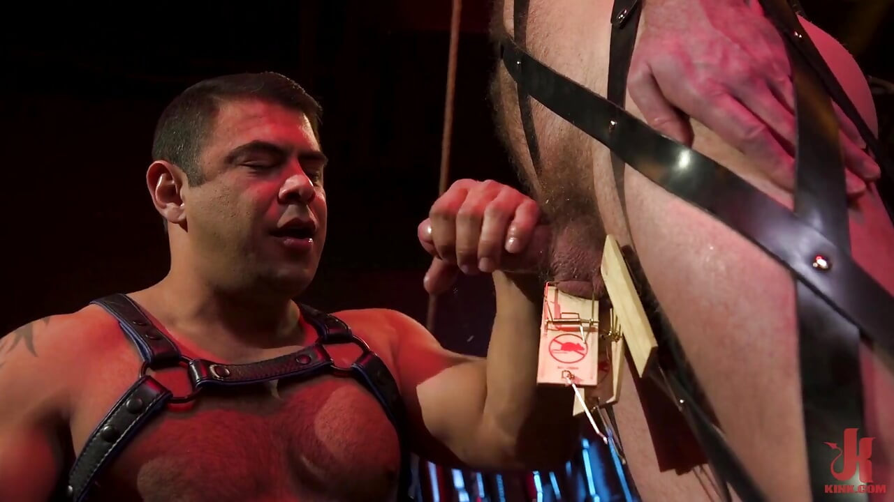 The Bottom Bitch Draven Navarro Pulls Rank on Alex Hawk Raw