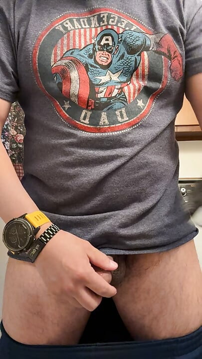 Shaving the shaft to masturbate with my new lube.