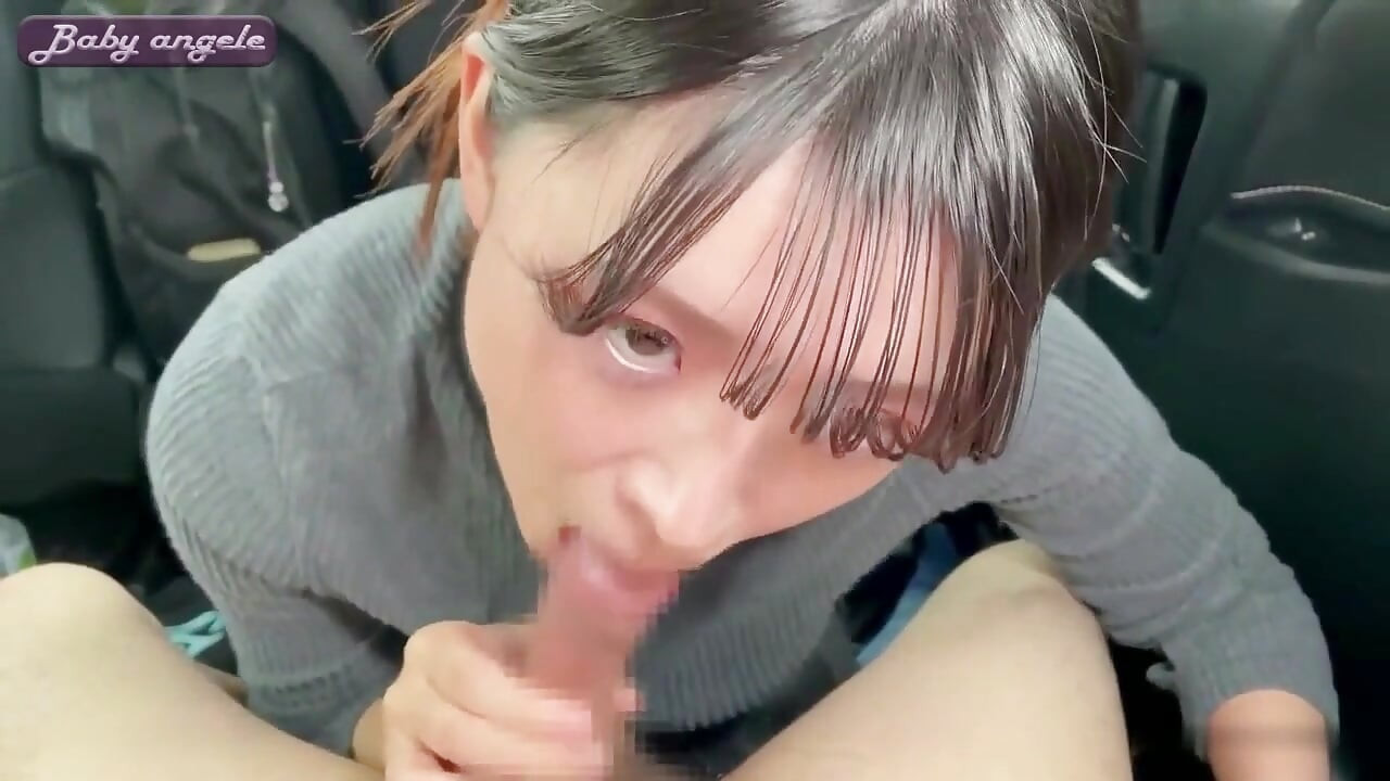 Empat Finishing Eksplosif. Si cantik I-cup yang menerima setiap kejutan dengan santai, dari blowjob hingga cumshot.
