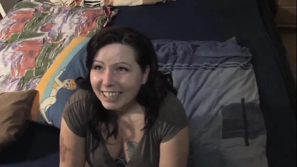 歌词大意： 新认识, 来自迪斯科舞厅, 现在是性爱