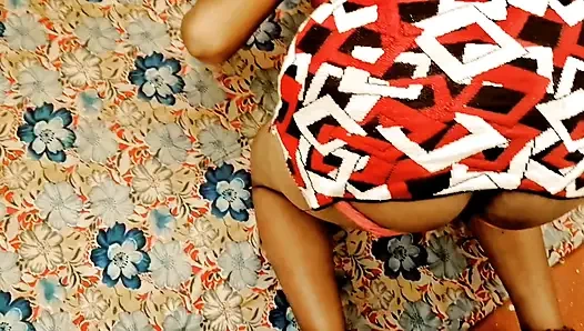 Gerçek teyzemin Noel partisi için seksi kıyafeti