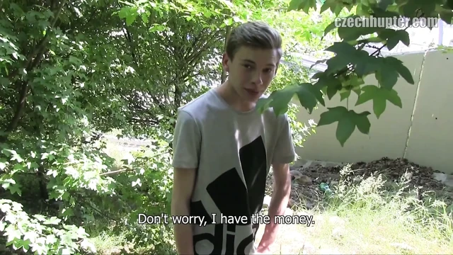 Czech Hunter - Fresh of a Break up Amateur Stud Takes a Big Facial