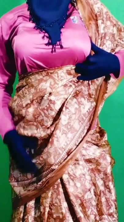 Sex with friend's wife wearing a very beautiful and sexy saree | Clip 2