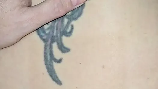 Milf asli nyepong dan ngentot kontol di toilet bar