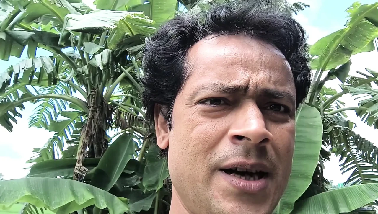 Pooja的阴户充满了冲击