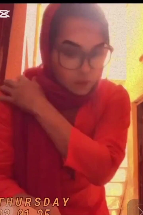 Ders sırasında dövmemi öğrencilerime nasıl gösterebilirim