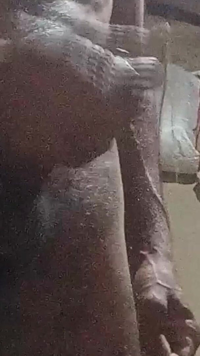 Emotivni trenutak iz "Bhabhi ki chudai 9 inch land se"