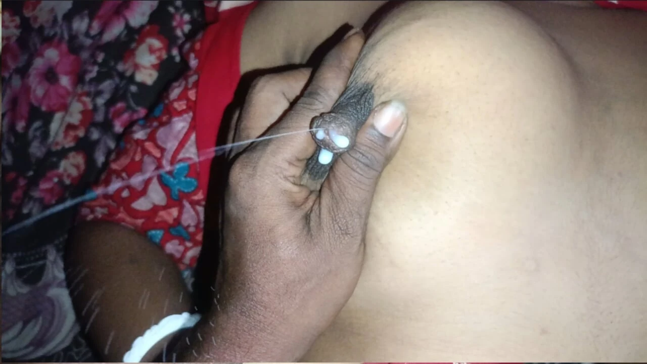 bhabhi ka behen ko dudh nikal ke Kiya jabardast chudai