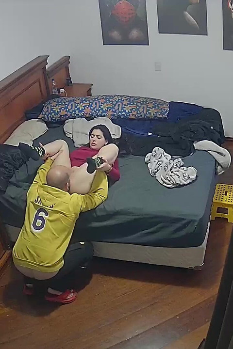 Ifood Teslimatçısı Popomu Boşaltı, Cuckold Ise Her Şeyi Temizledi!