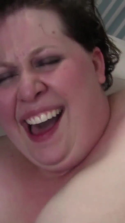 Memorable moment from "BBW laesst urlaubsflirt ran"