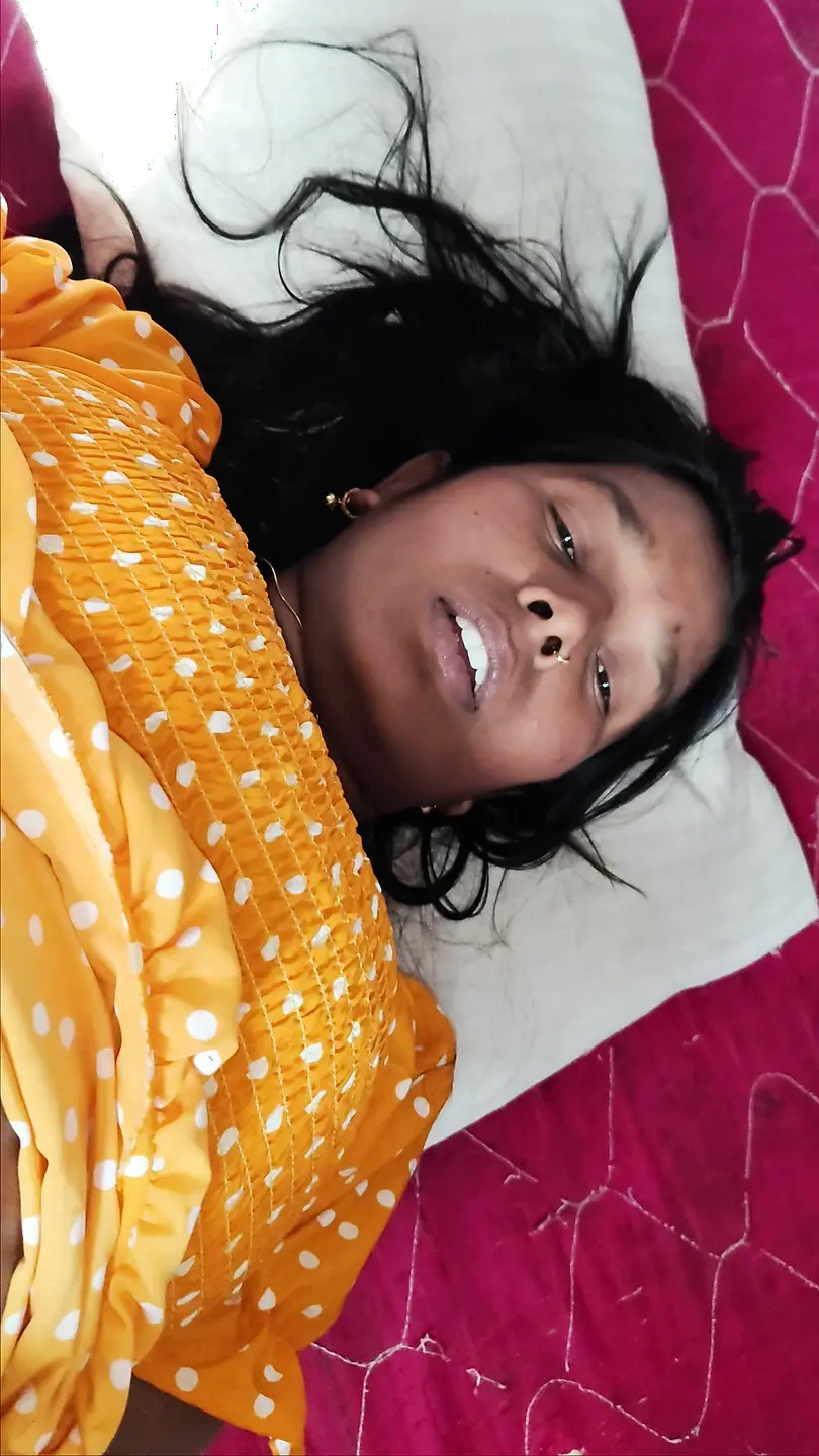 Desi bhabhi sex - Jija Apne pregnant sali ko Shahar ghuma raha hai isliye bhabhi ne aapne chut me jija ko dalne Diya.