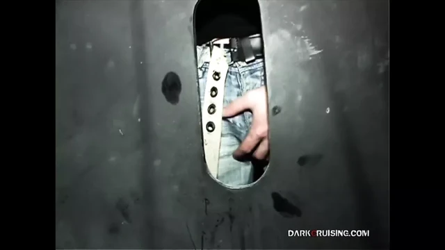 Darkcruising.com - Two twinks in a glory hole