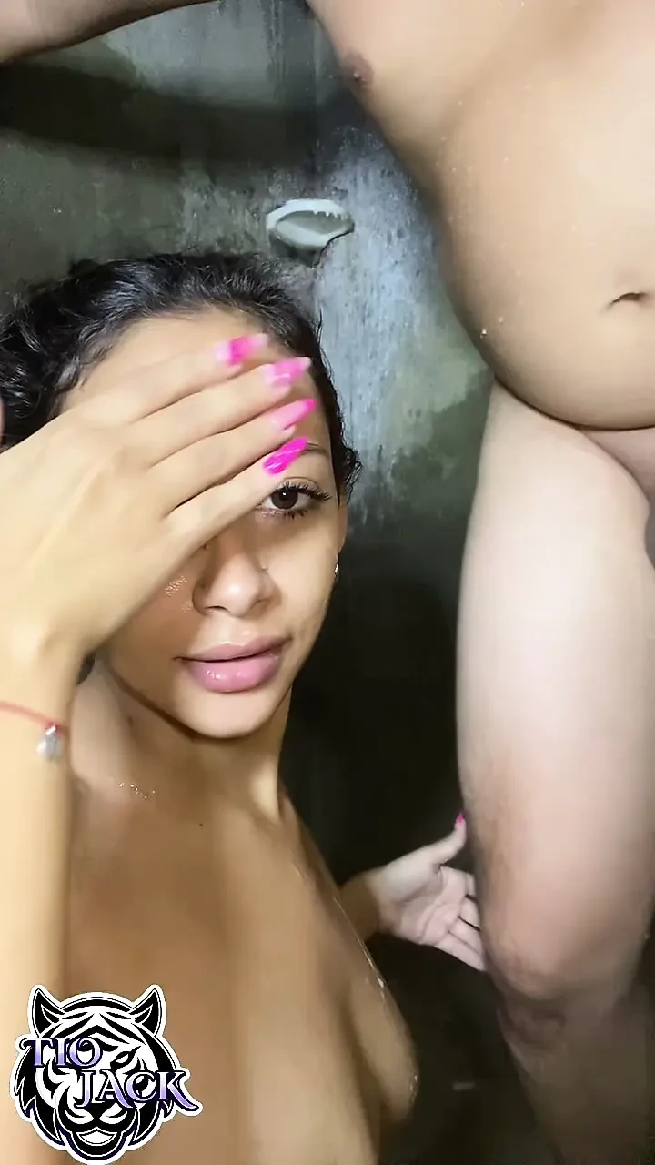I sucked his cock, after shaving it, I sucked his ass and he rained milk on my face inside the bathroom