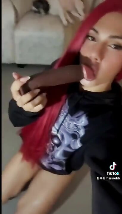 A Handjob and a Fuck Stuck This Hot Trans