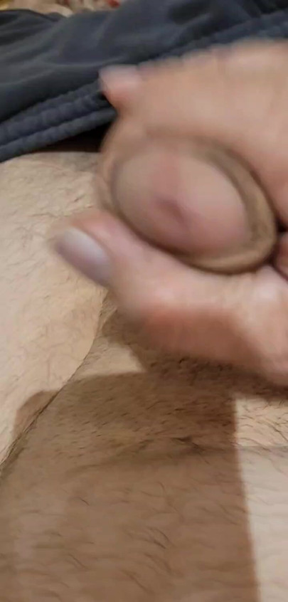 Jerkoff in bed